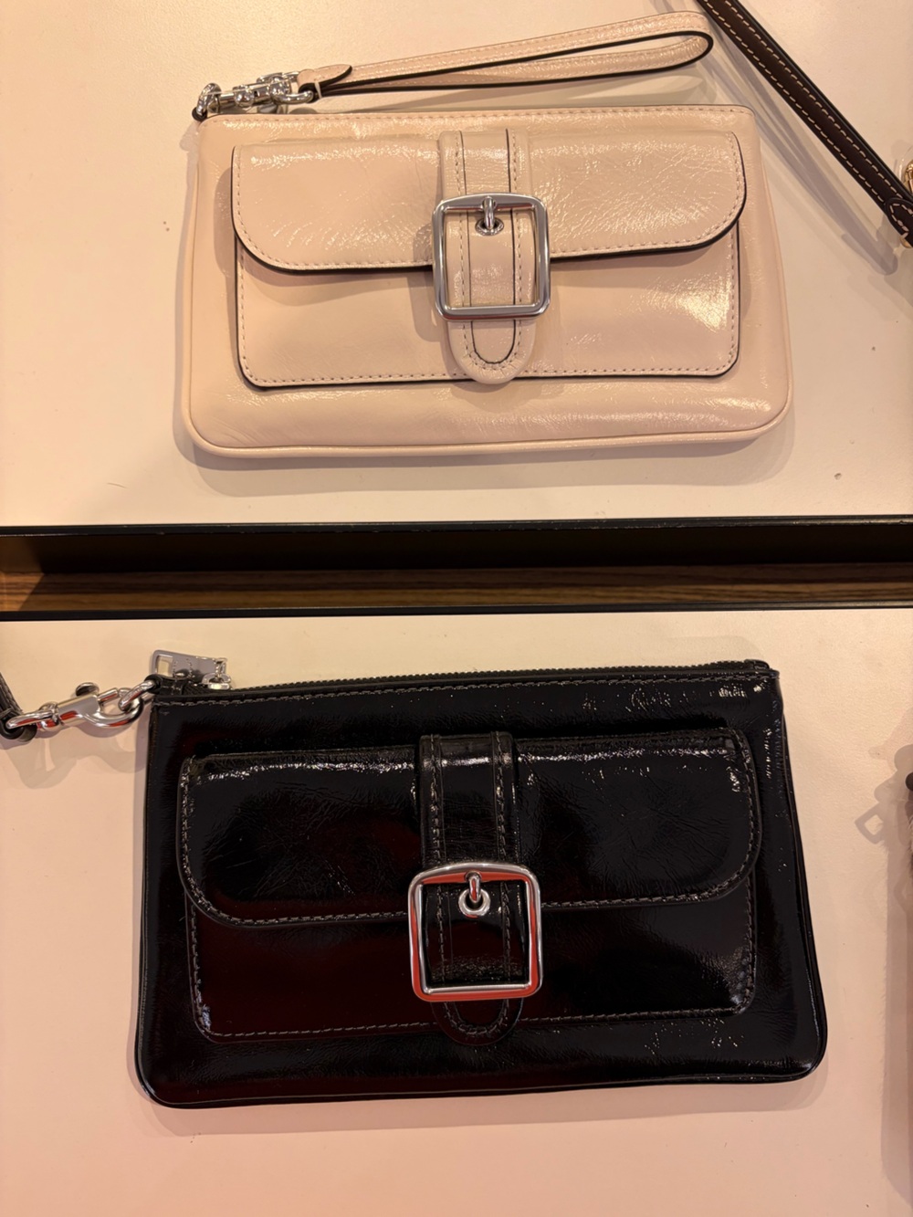Coach Patent Leather Buckle Wristlet large size with wristlet new with tag